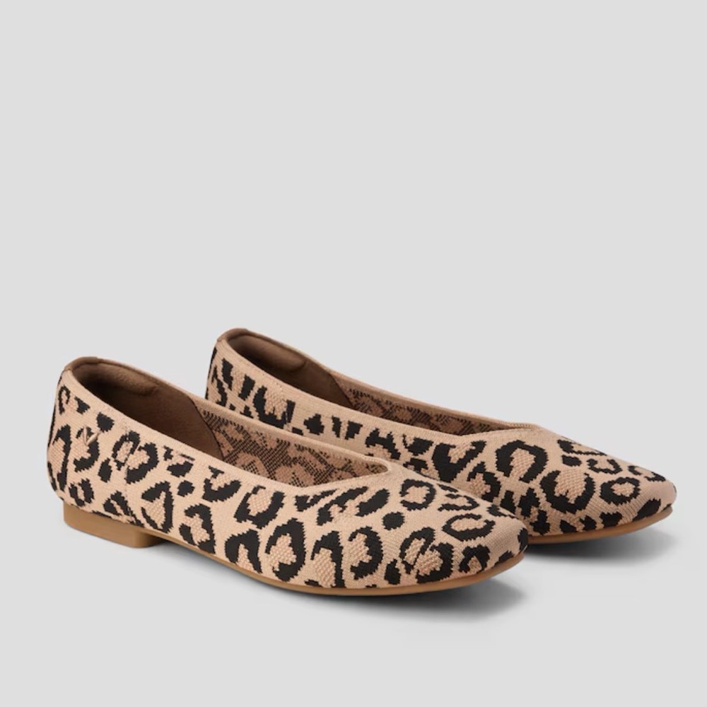 Viviana Square-Toe V-Cut Flats (Margot 2.0)